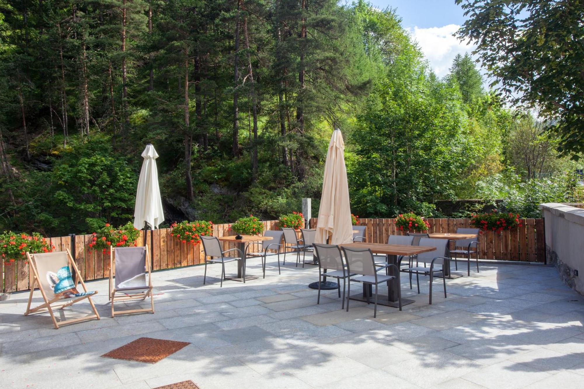 Grande Cote Room And Breakfast Cesana Torinese Exterior foto
